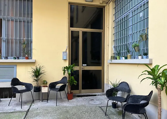 Regina Milano In Porta Romana 2 - Sky Tv, Wifi E Breakfast Box